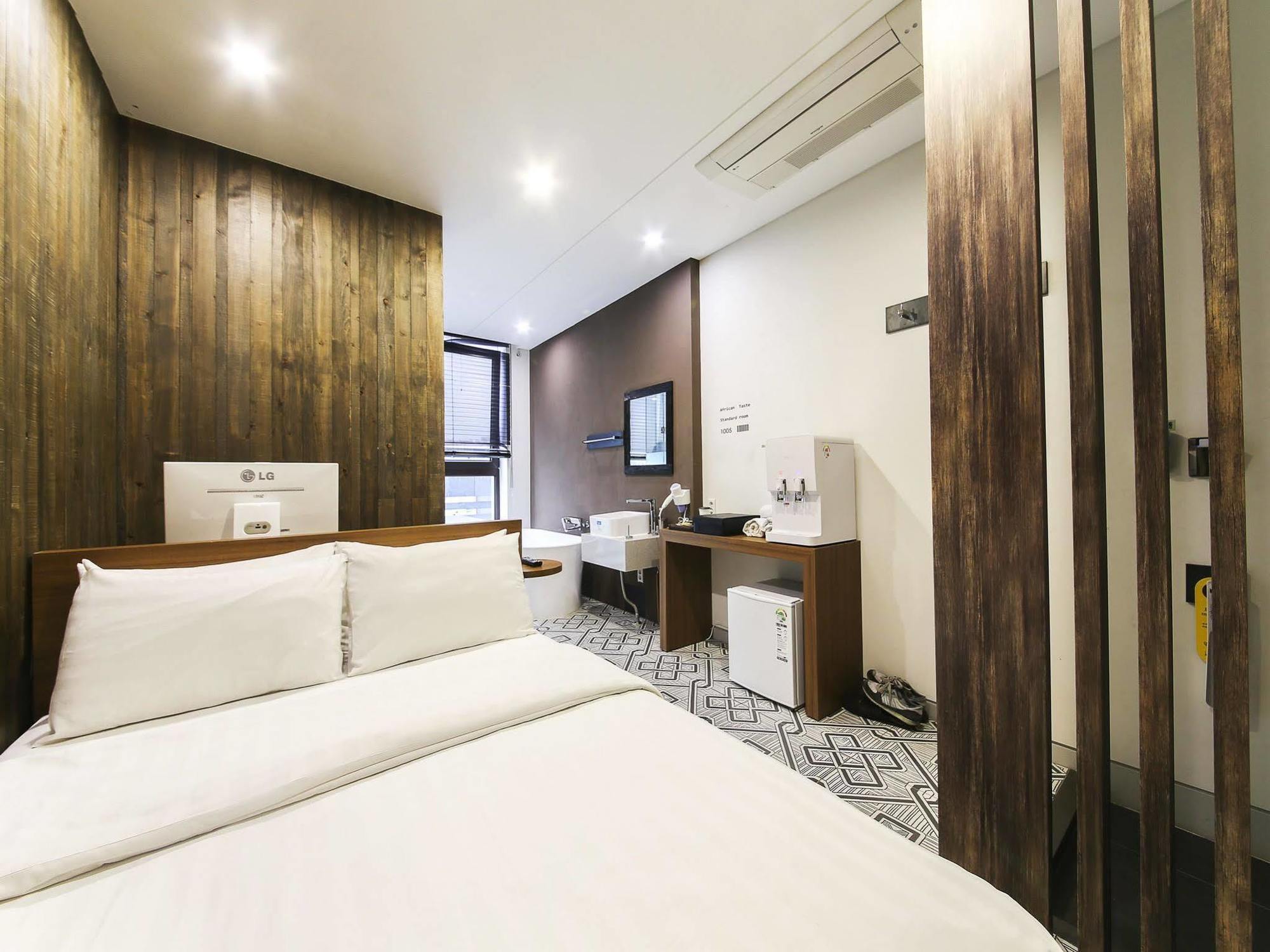 Jerry'S Planet Hotell Seoul Exteriör bild